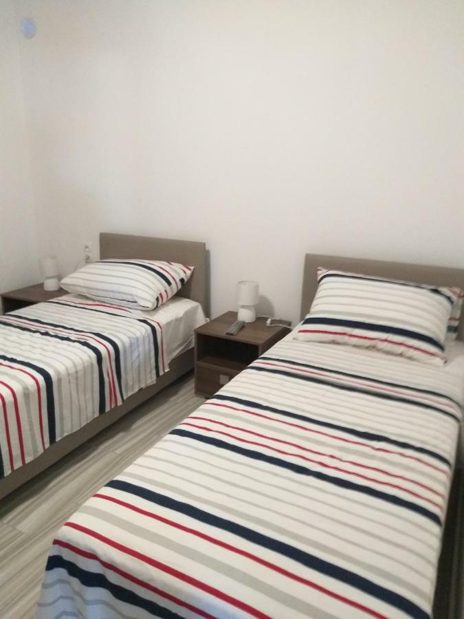 Apartments Bartol Vir Eksteriør bilde